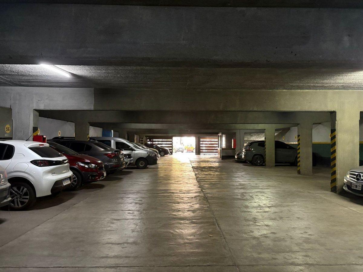 Foto de VENTA COCHERA EN QUILMES, imagen 2