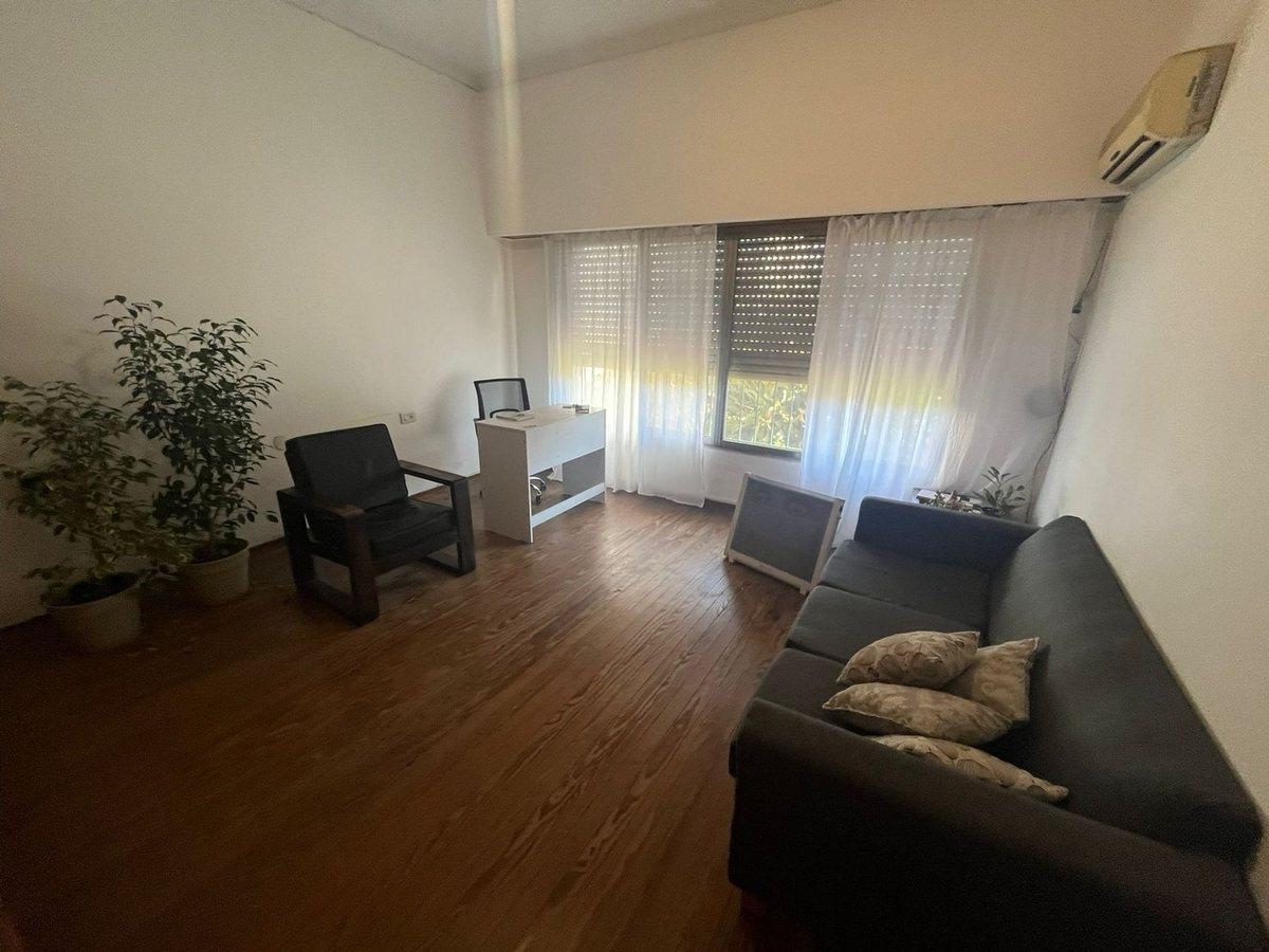 Foto de VENTA DE PH 4 AMB CON PATIO Y PARRILLA EN BERNAL, imagen 4