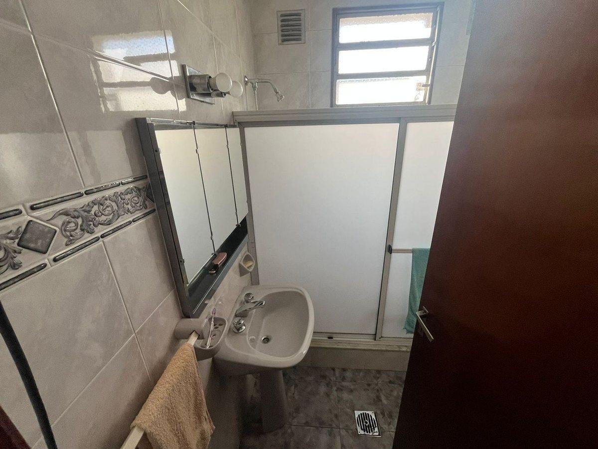 Foto de VENTA PH DE 3 AMB CON PATIO Y COCHERA EN BERNAL, imagen 5