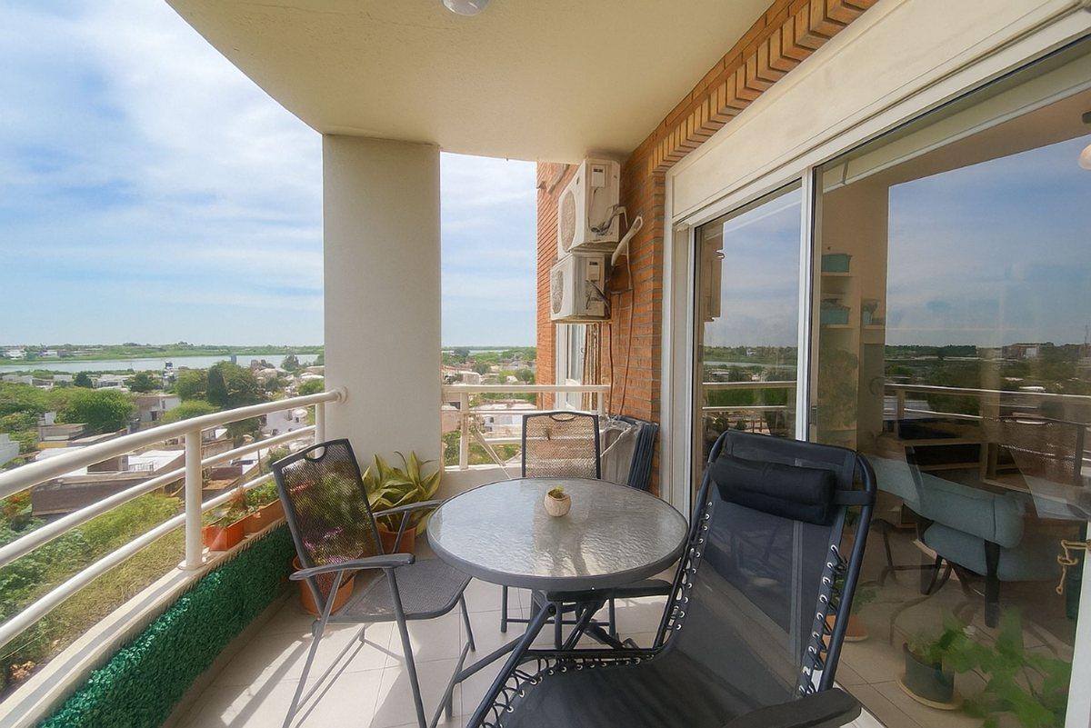 Foto de Departamento 3 Dormitorios en Venta Bernal, imagen 2