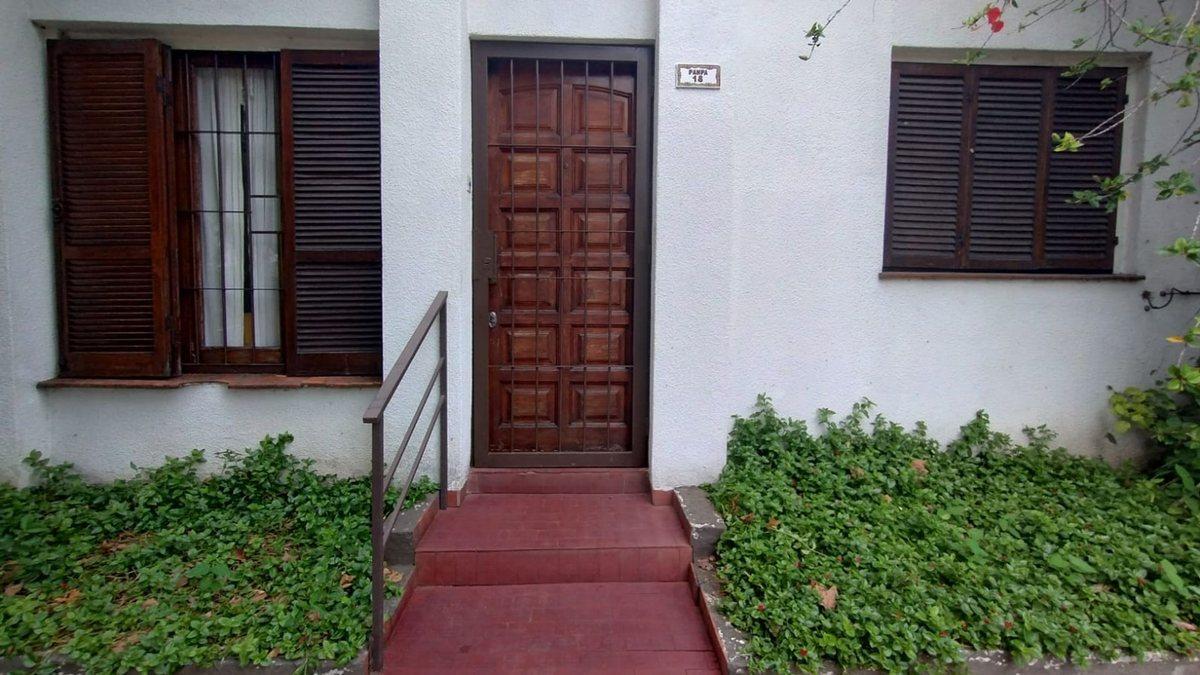 Foto de Venta casa 3 ambientes con jardín en Bernal, imagen 4