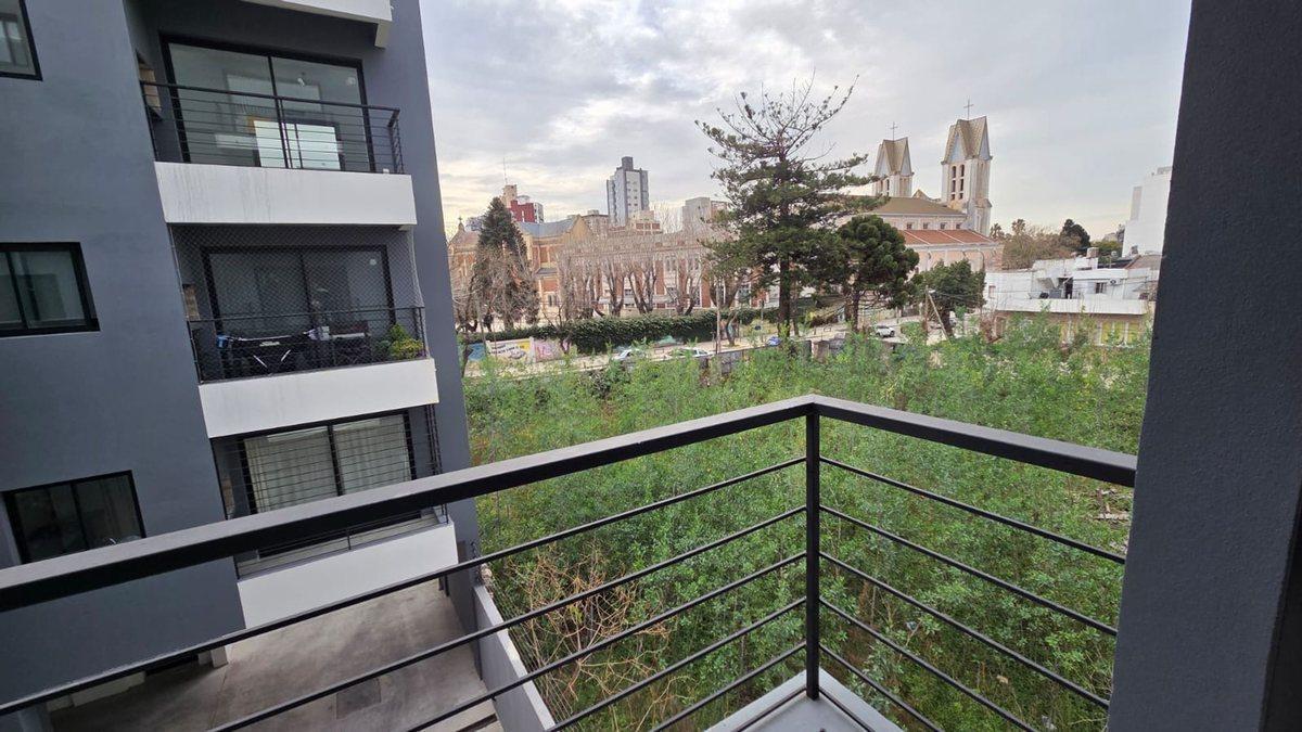 Foto de ALQUILER DEPARTAMENTO 2 AMB COCHERA BERNAL CENTRO, imagen 5
