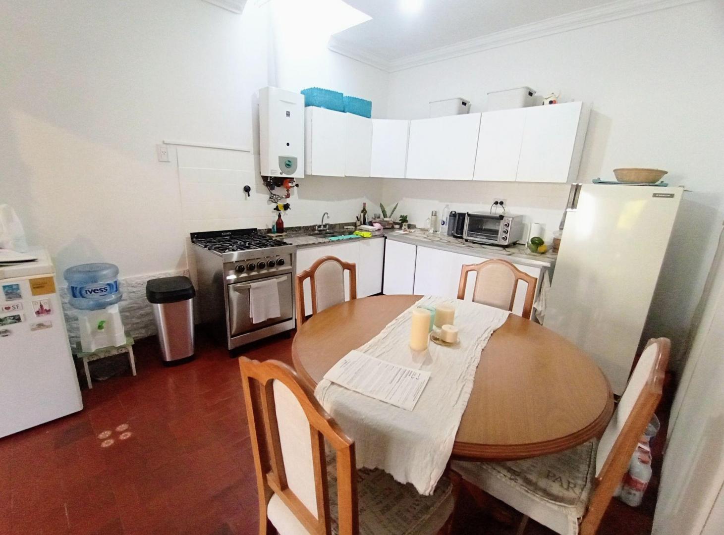 Foto de VENTA CASA 3 AMB CON PATIO BERNAL OESTE, imagen 4