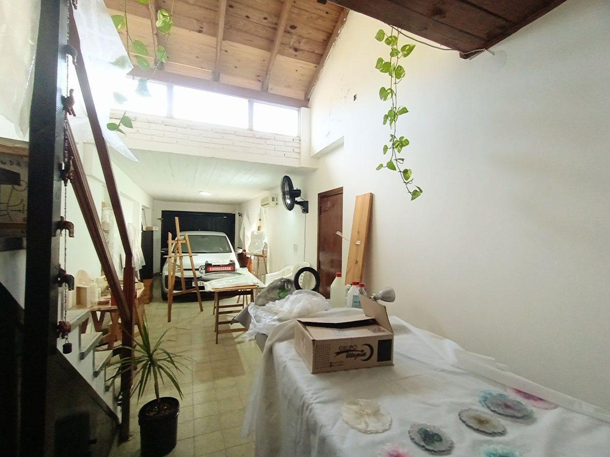 Foto de VENTA CASA 3 AMB CON PATIO BERNAL OESTE, imagen 1