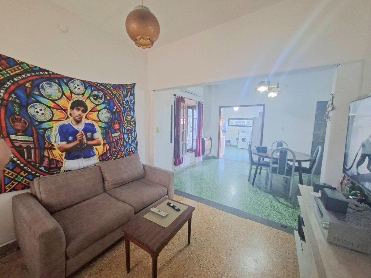 Foto de VENTA CASA 3 AMB CON PATIO Y LOCAL, BERAZATEGUI, imagen 1