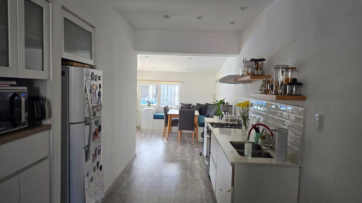 Foto de VENTA CASA 3 AMBIENTES CON COCHERA EN QUILMES, imagen 2