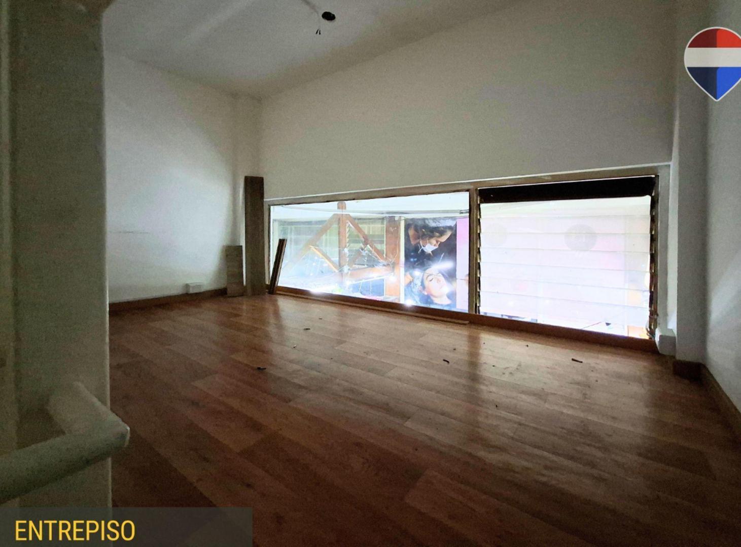 Foto de Venta Local Alvear 577 Quilmes, imagen 2