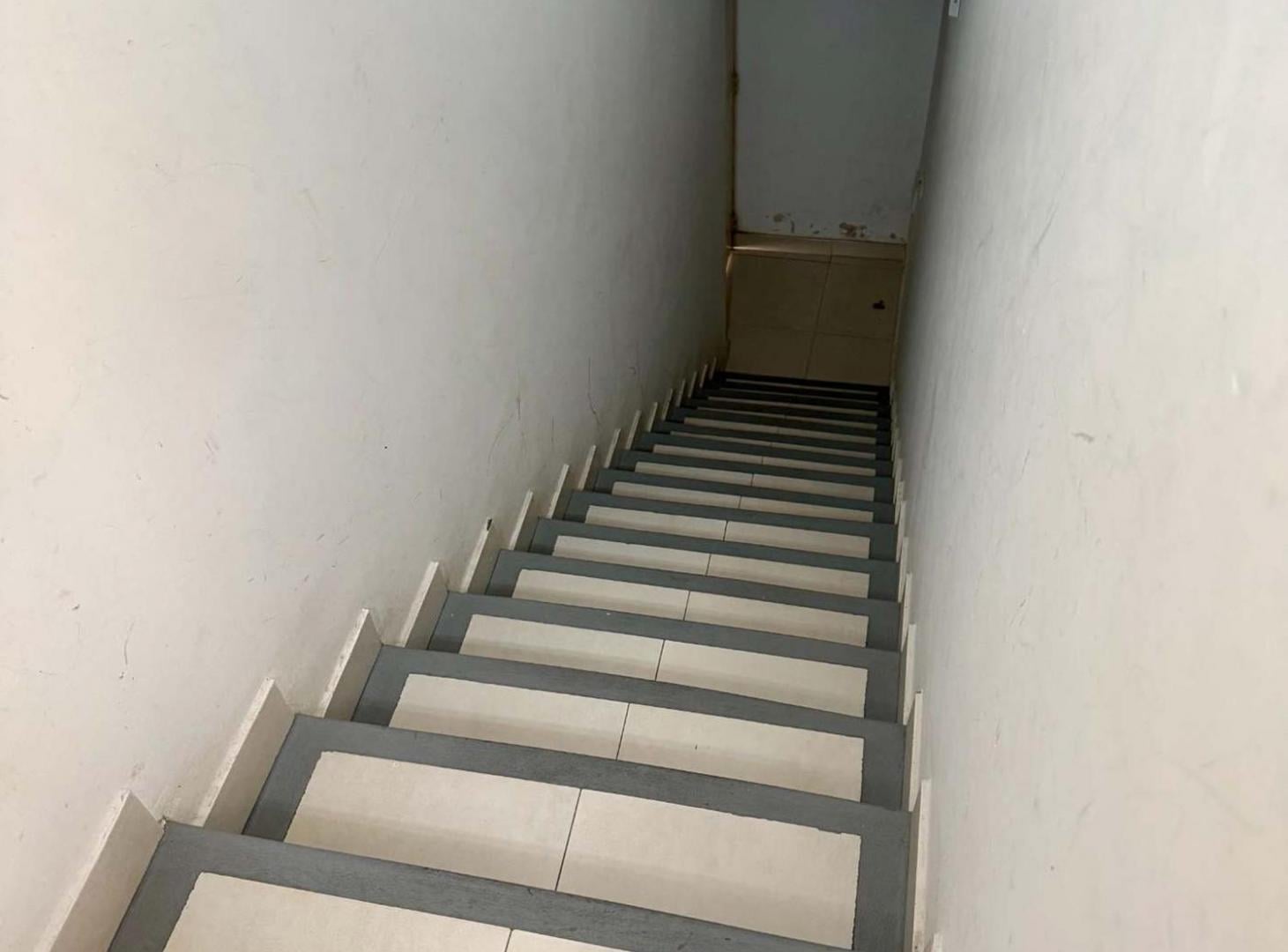 Foto de VENTA PH 2 AMB COCHERA QUILMES, imagen 5