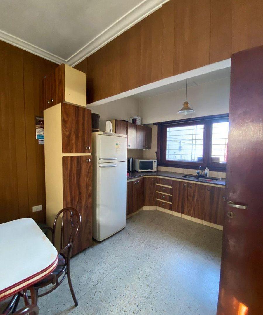 Foto de VENTA CASA 4 AMB CON PARQUE Y GARAGE EN BERNAL, imagen 5