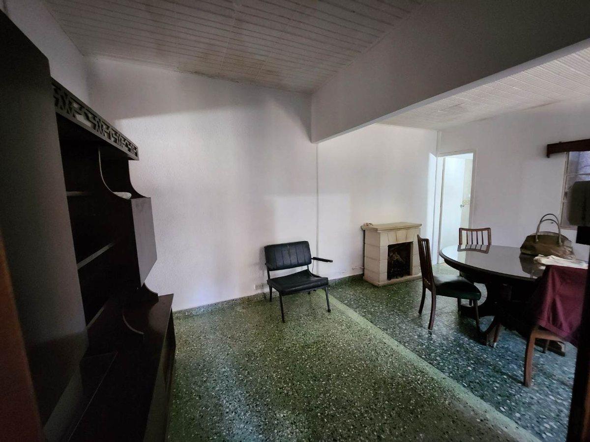 Foto de VENTA CASA LANÚS JARDÍN PATIO GUARDACOCHE, imagen 2