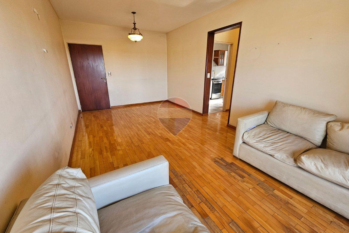 Foto de VENTA DEPTO 3 AMBIENTES CON BALCÓN Y COCHERA, imagen 5