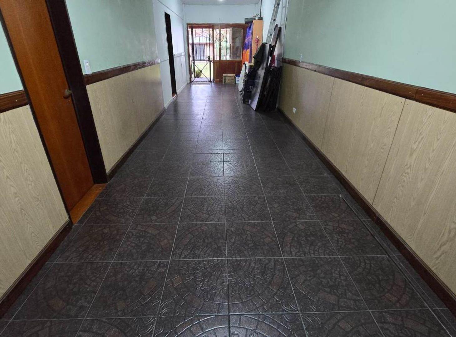 Foto de VENTA CASA 3 AMB. 2 PLANTAS GRAN PARQUE QUILMES, imagen 2