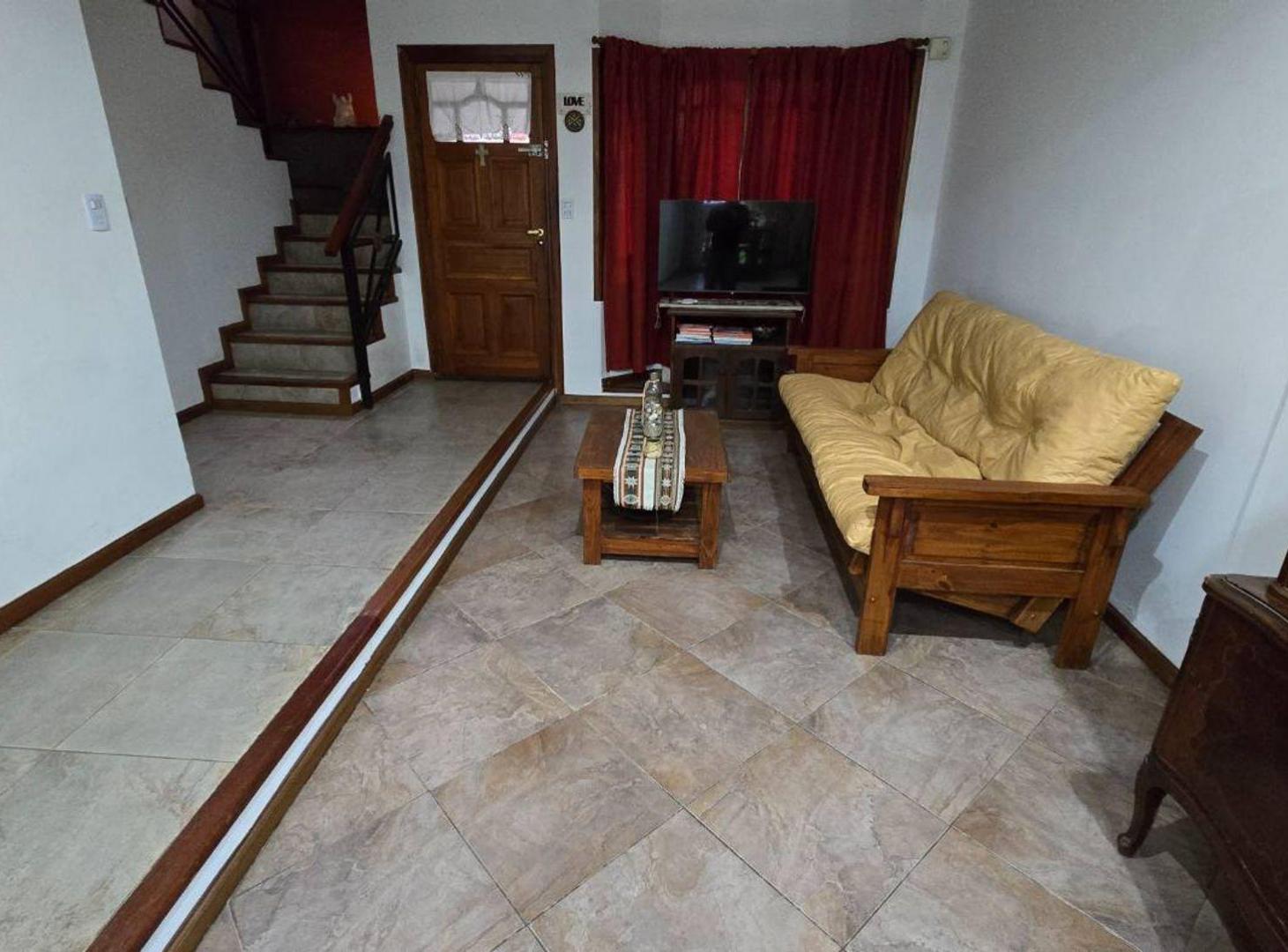 Foto de VENTA CASA 3 AMB. 2 PLANTAS GRAN PARQUE QUILMES, imagen 4