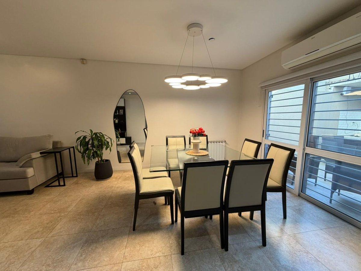 Foto de VENTA DUPLEX 4 AMBIENTES EN QUILMES CON COCHERA, imagen 2