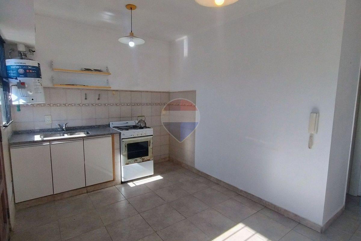 Foto de Departamento en Quilmes con cochera y patio propio, imagen 5