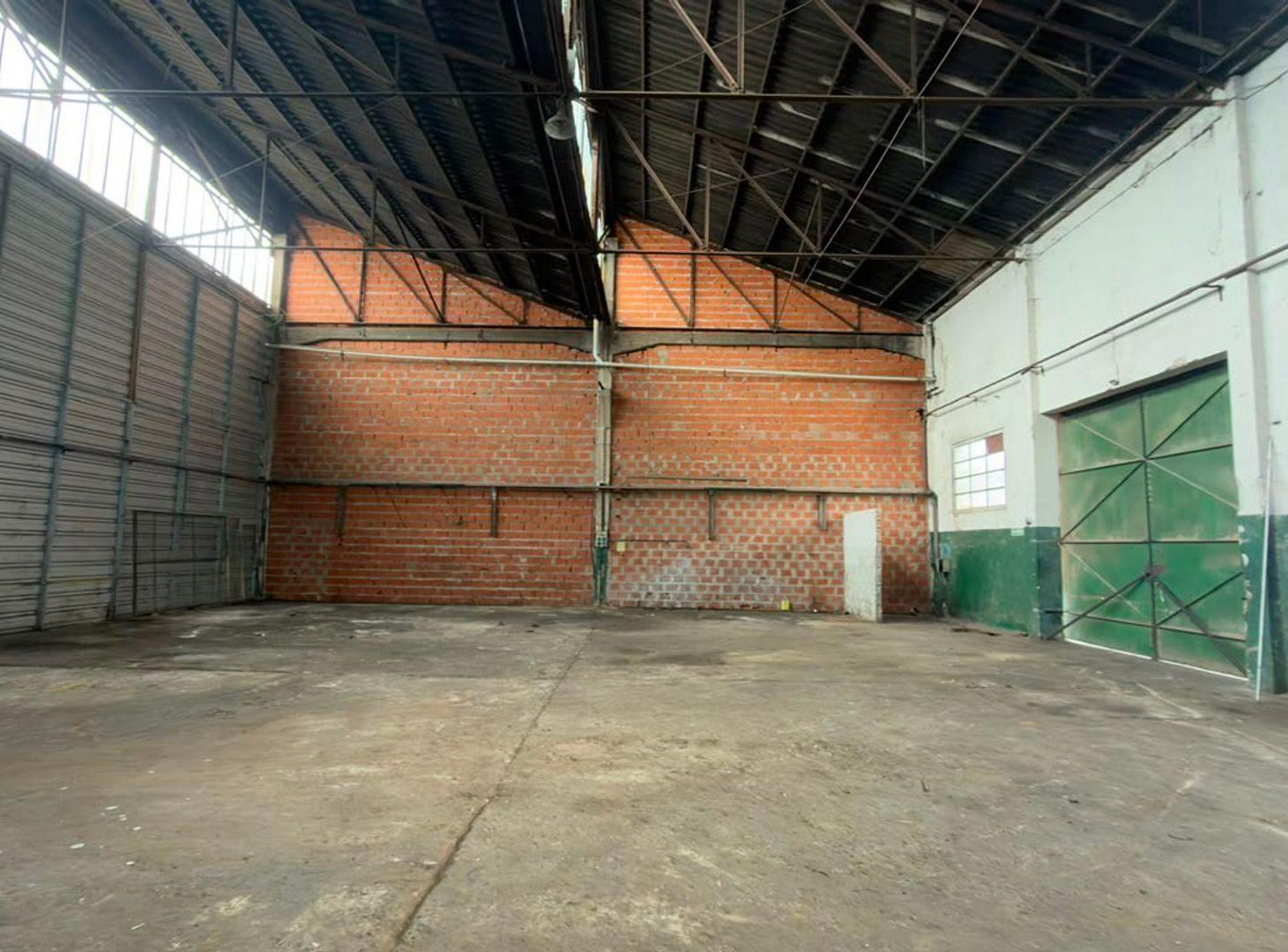 Foto de ALQUILER DE GALPÓN / DEPÓSITO EN QUILMES OESTE, imagen 4
