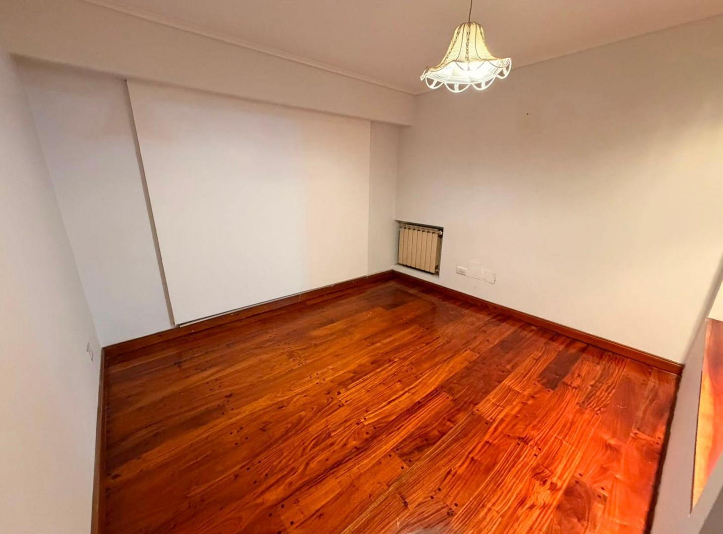 Foto de ALQUILER – CASA CON DESTINO COMERCIAL EN QUILMES, imagen 1