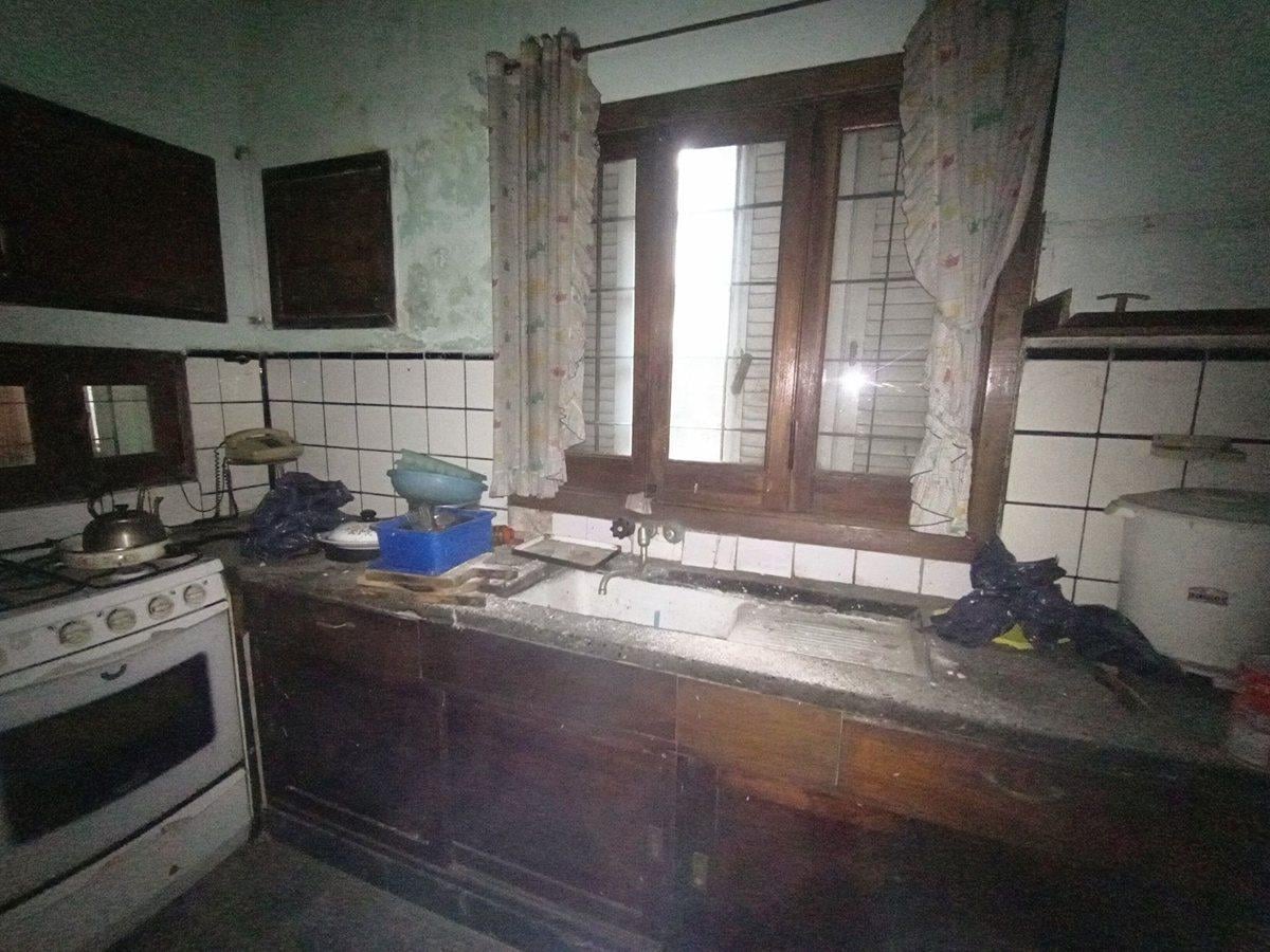 Foto de VENTA CASA 3 AMB CON PATIO A RECICLAR QUILMES, imagen 4