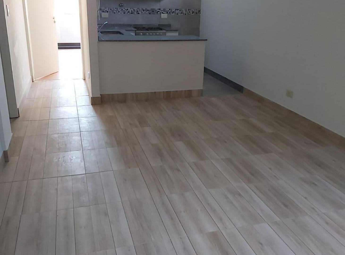Foto de Venta departamento dos amb en Bernal con cochera, imagen 1