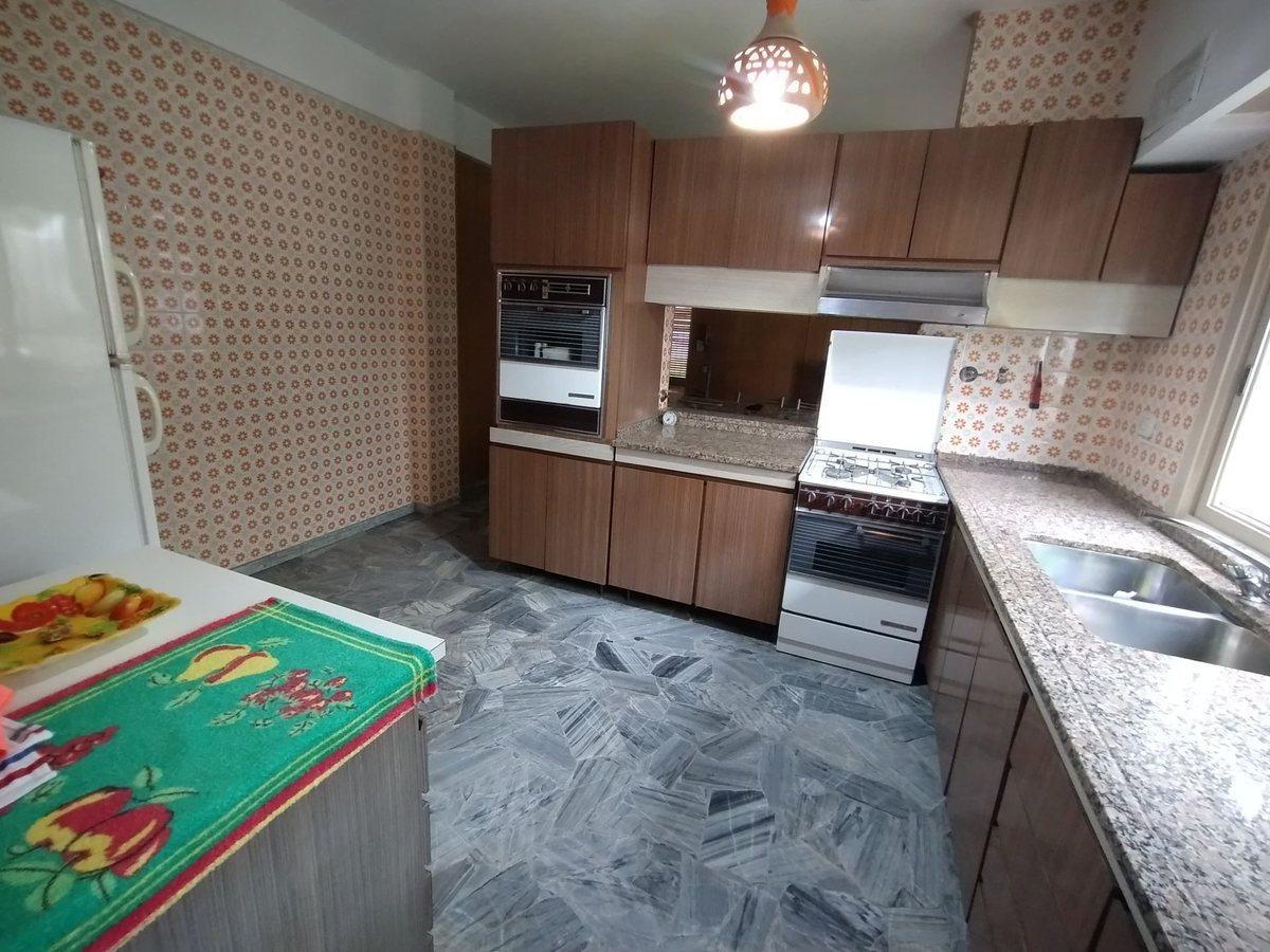 Foto de Casa 5 ambientes en venta con cochera en Bernal, imagen 5
