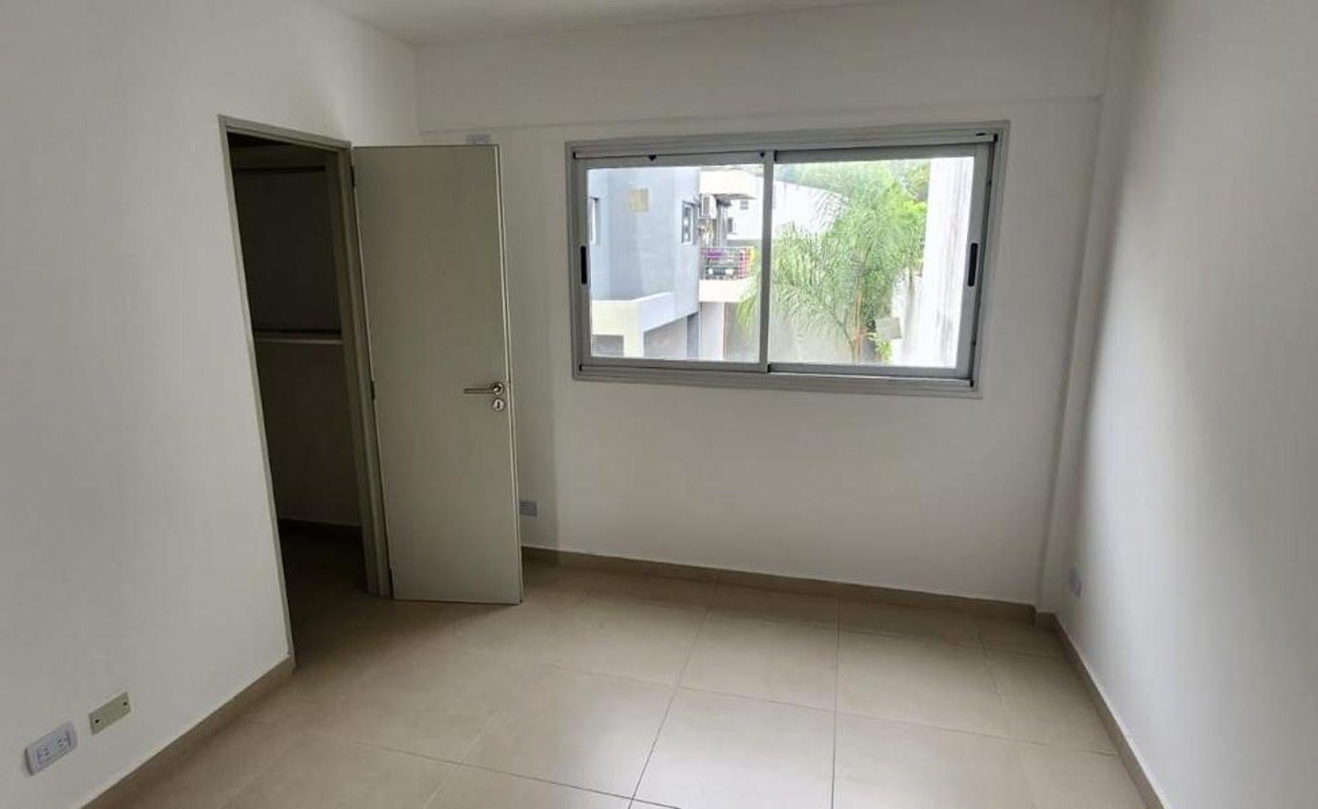 Foto de VENTA DEPTO 2 AMB TOILETTE BALCON ESTRENAR BERNAL, imagen 3