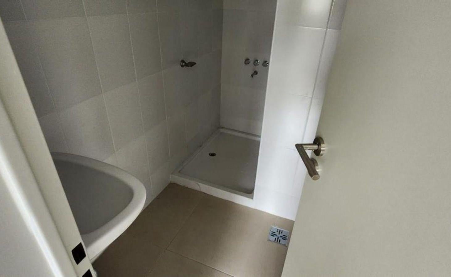 Foto de VENTA DEPTO 2 AMB TOILETTE BALCON ESTRENAR BERNAL, imagen 1