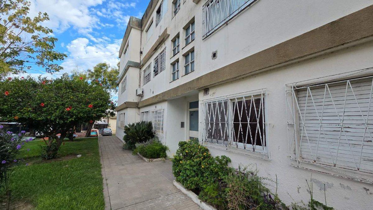Foto de VENTA DPTO 3AMB PB BARRIO SUPE EZPELETA, imagen 2