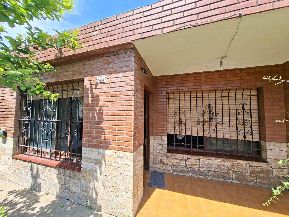 Foto de VENTA CASA 4 AMB CON PATIO, BERAZATEGUI, imagen 3
