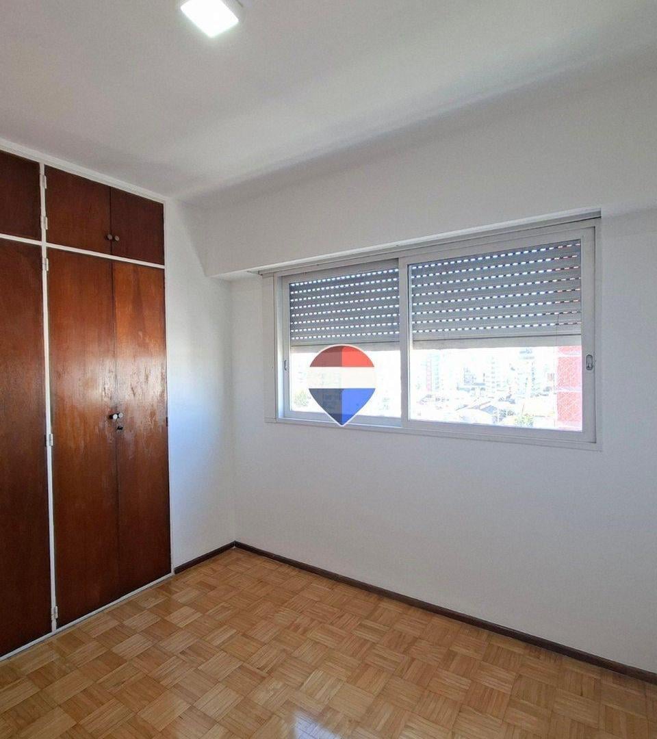 Foto de VENTA DEPTO 2 AMB CON BALCON WILDE CENTRO, imagen 2