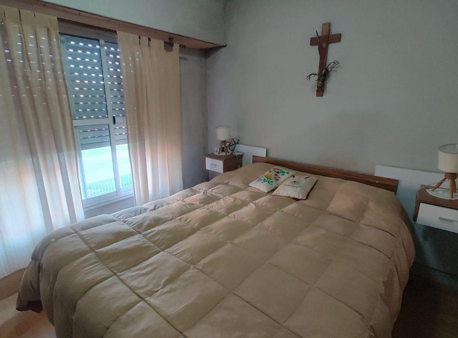 Foto de VENTA DEPTO DUPLEX 4 AMB PATIO COCHERA QUILMES, imagen 1
