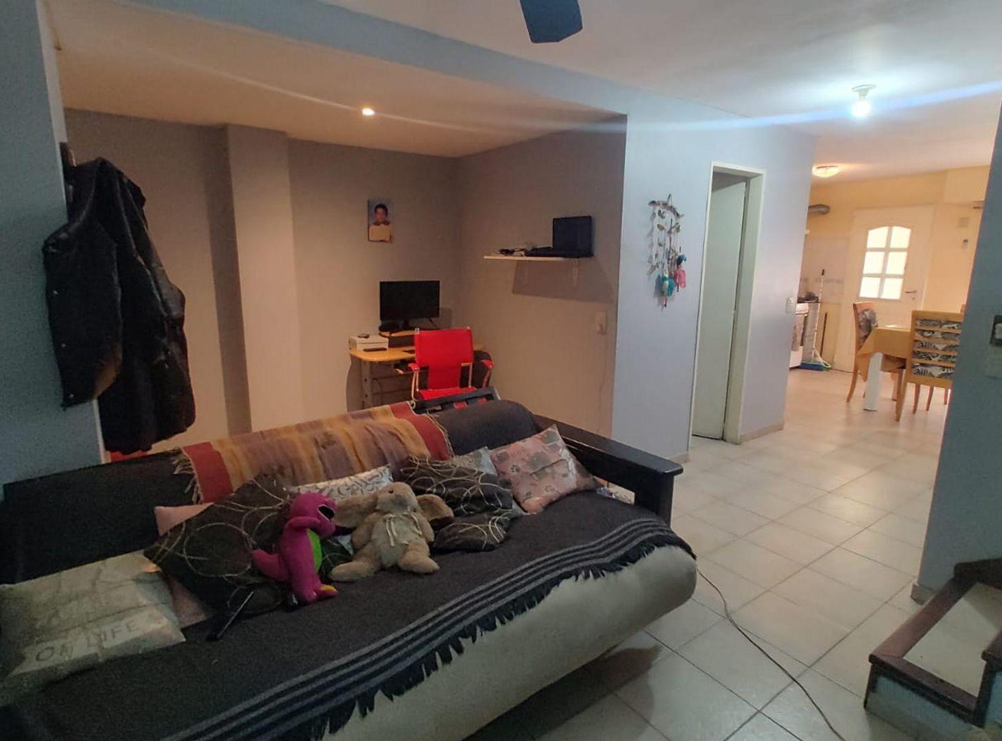 Foto de VENTA DEPTO DUPLEX 4 AMB PATIO COCHERA QUILMES, imagen 4