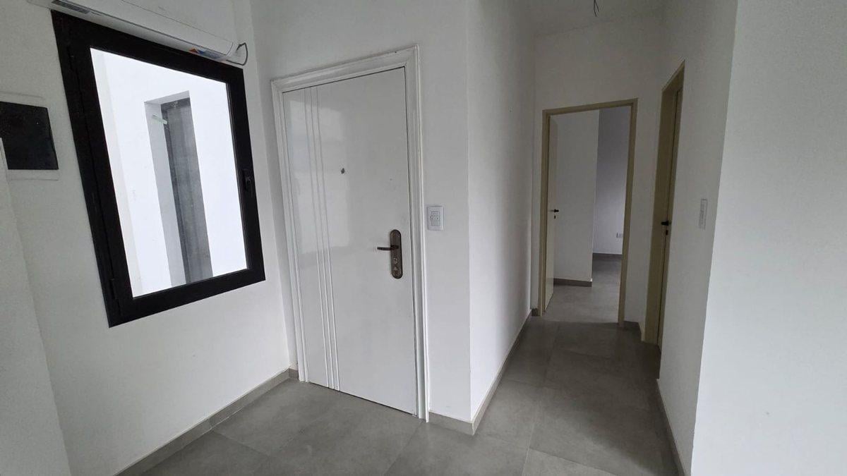 Foto de ALQUILER DEPARTAMENTO 2 AMB BERNAL CENTRO, imagen 4
