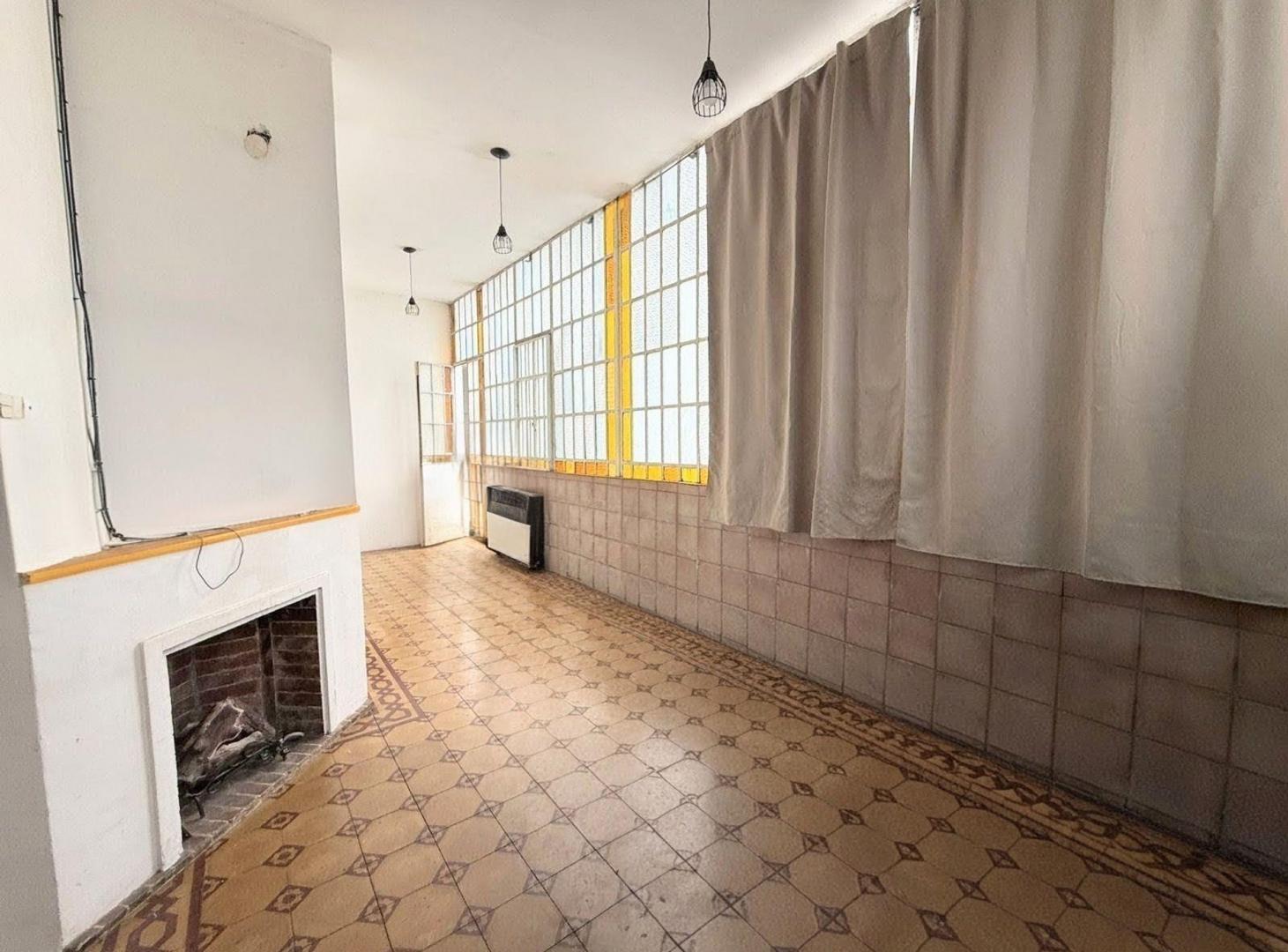 Foto de ALQUILER PH 3 AMB CON PATIO, BERNAL CENTRO, imagen 4