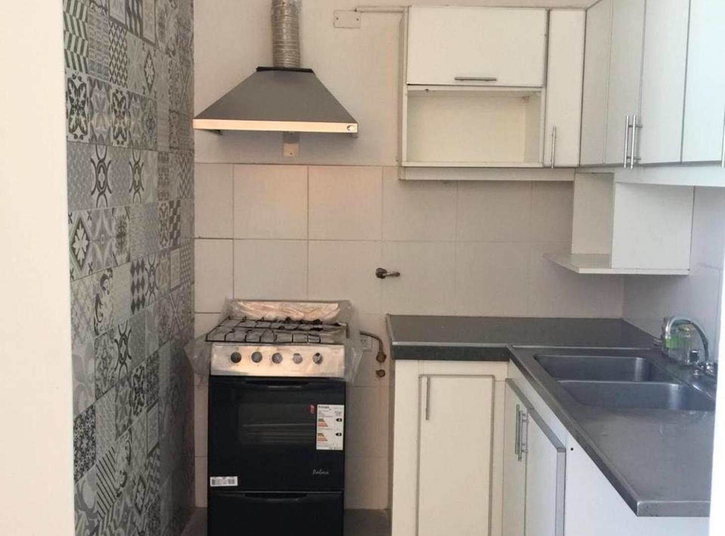 Foto de ALQUILER PH 3 AMB CON PATIO, BERNAL CENTRO, imagen 1