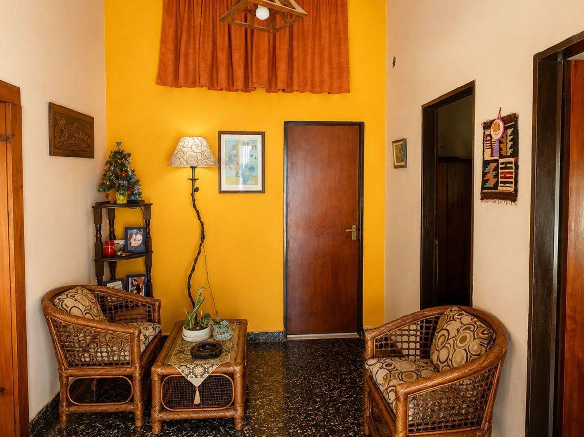 Foto de Venta Casa de 3 ambientes en Berazategui, imagen 2