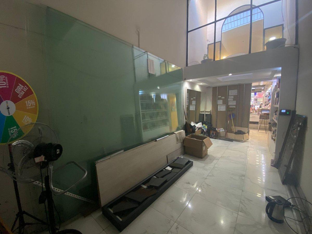 Foto de VENTA-PERMUTA LOCAL QUILMES CENTRO PEAT. RIVADAVIA, imagen 2