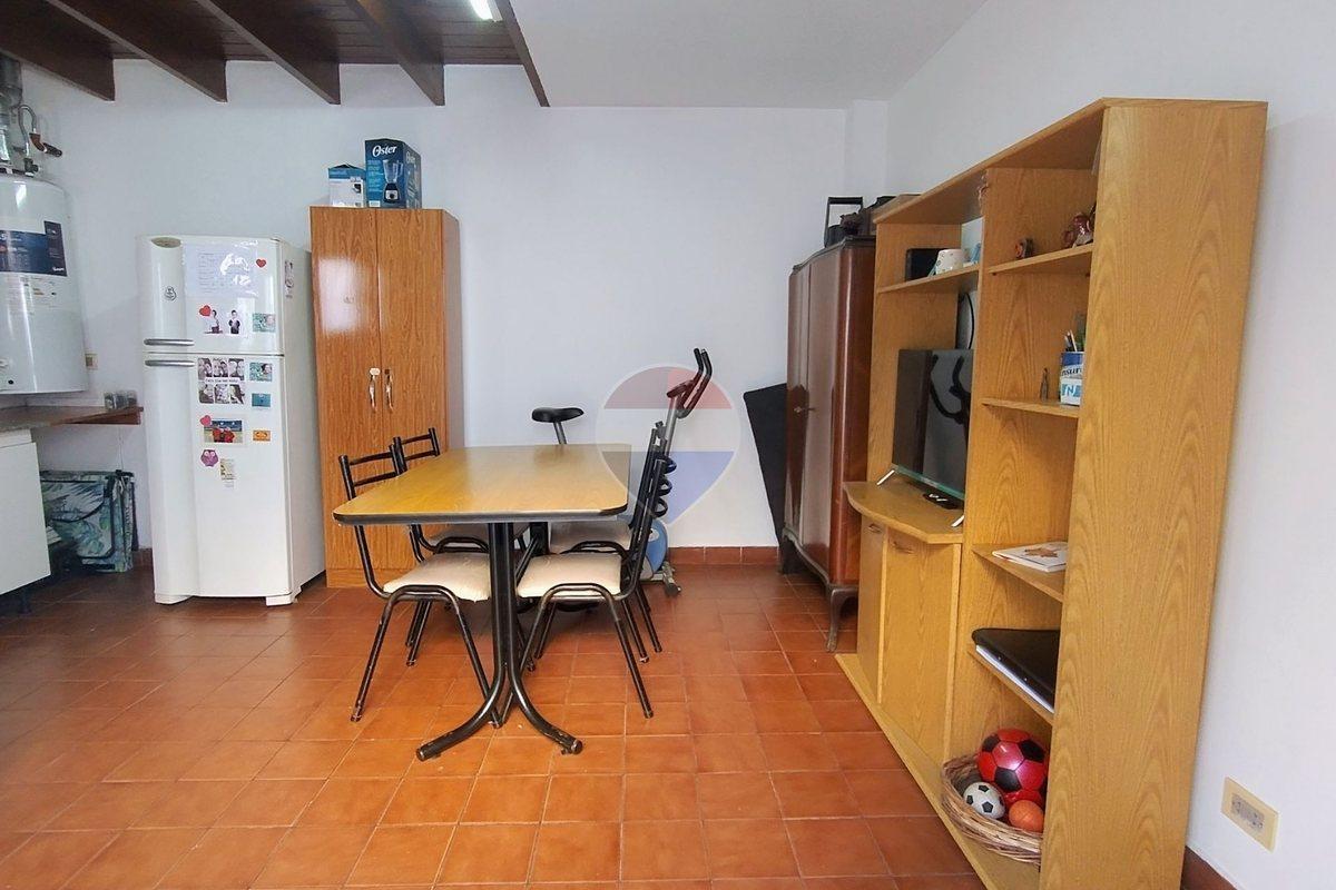 Foto de Dúplex 3 amb con patio y cochera Quilmes, imagen 5