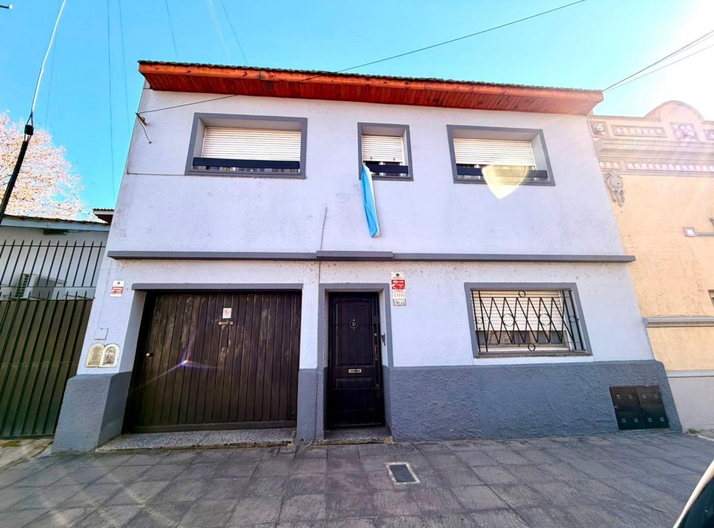 Foto de VENTA CASA 4 AMBIENTES, BERNAL ESTE., imagen 1
