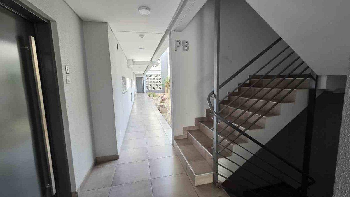 Foto de VENTA DEPTO 3 AMB TERRAZA PRIVADA COCHERA BERNAL, imagen 3