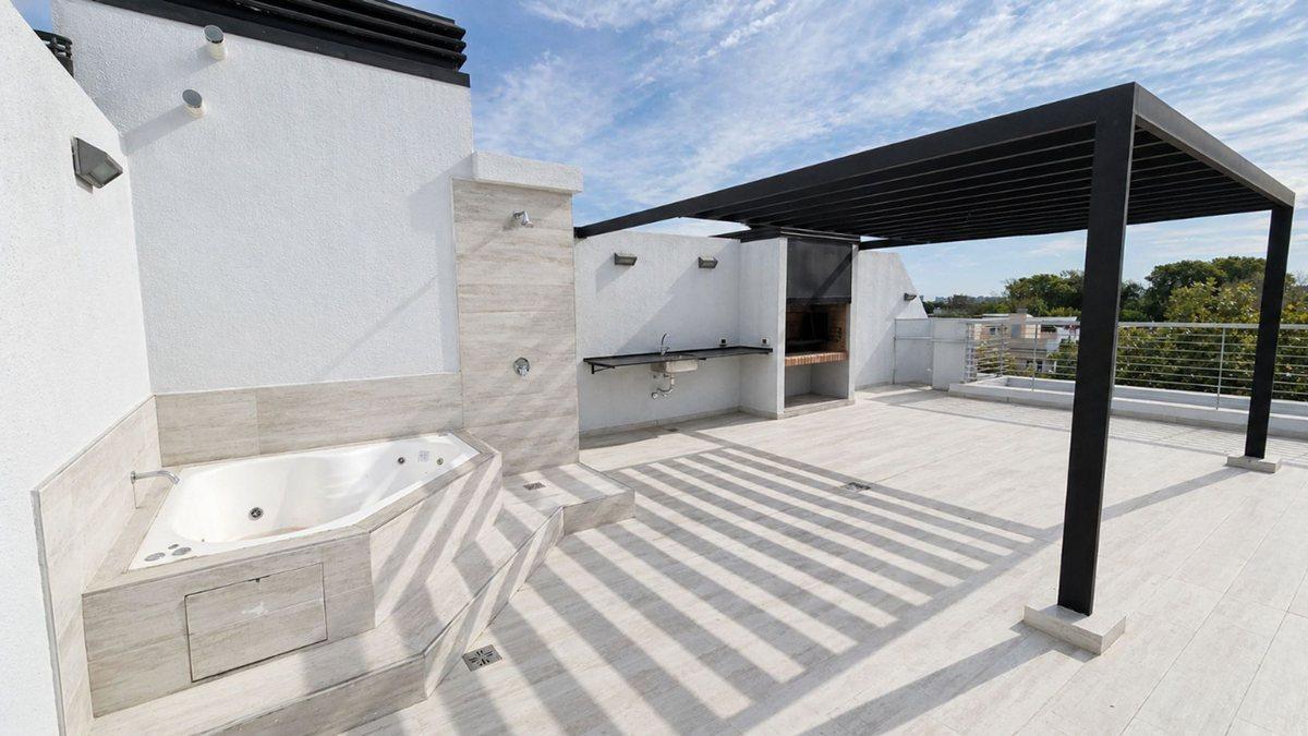 Foto de VENTA DEPTO 3 AMB TERRAZA PRIVADA COCHERA BERNAL, imagen 2