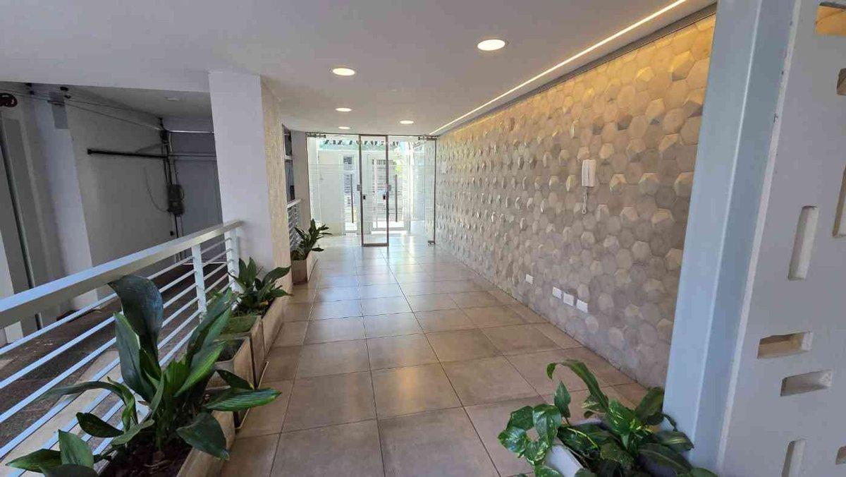 Foto de VENTA DEPTO 3 AMB TERRAZA PRIVADA COCHERA BERNAL, imagen 5