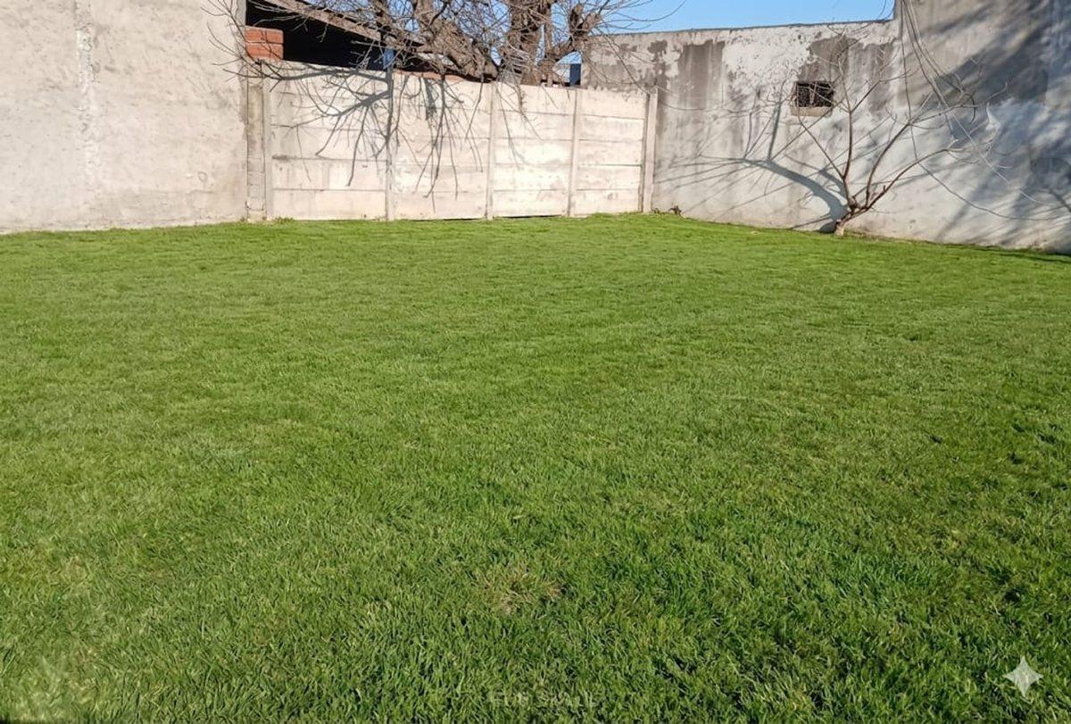 Foto de VENTA LOTE BERAZATEGUI SOURIGUES, imagen 1