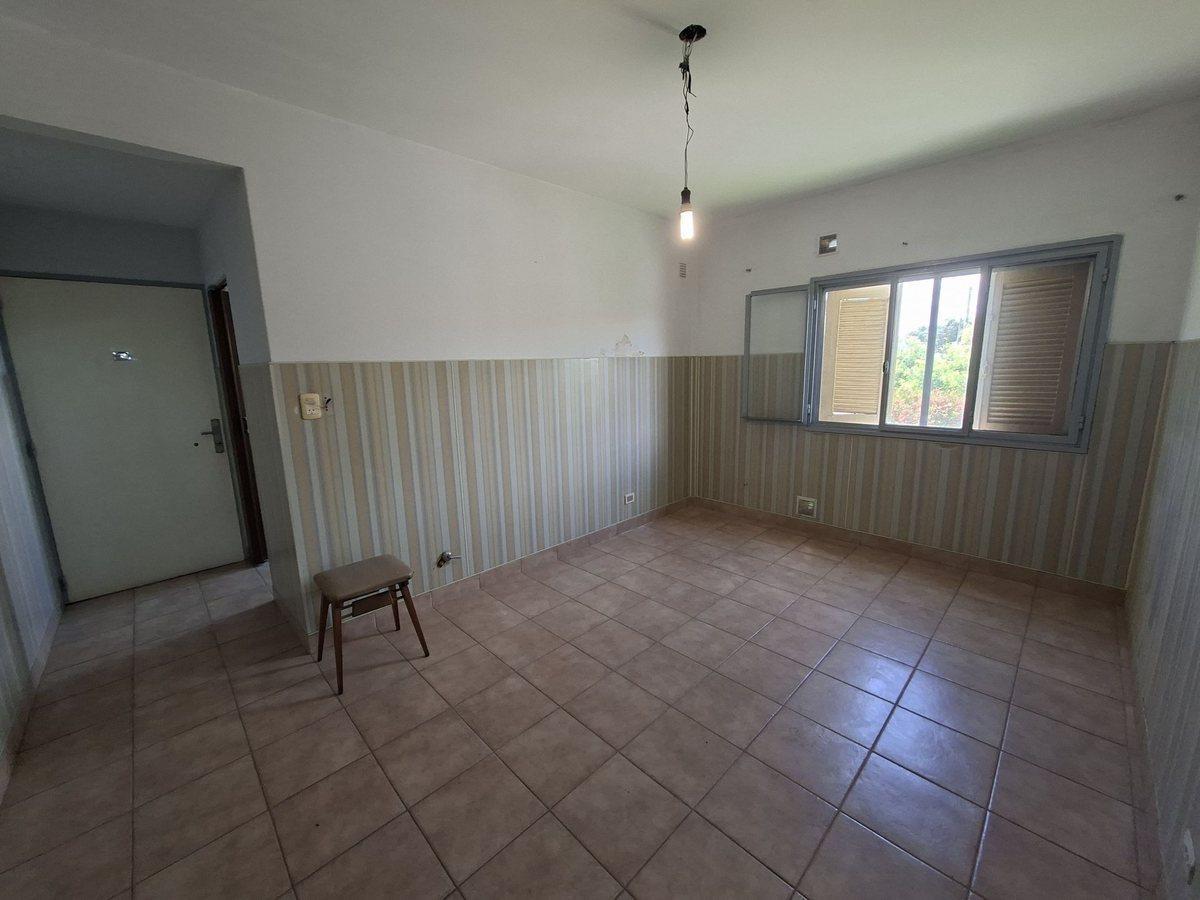 Foto de VENTA DEPTO 3 AMB BERNAL OESTE - APTO CREDITO, imagen 2