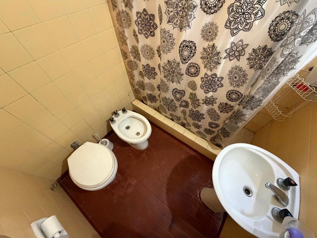 Foto de VENTA DEPARTAMENTO 2 AMBIENTES EN QUILMES CENTRO, imagen 3