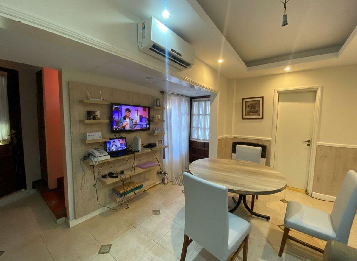 Foto de VENTA CASA 4 AMBIENTES COCHERA Y JARDIN QUILMES, imagen 3