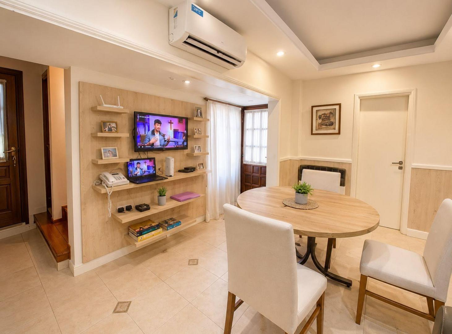Foto de VENTA CASA 4 AMBIENTES COCHERA Y JARDIN QUILMES, imagen 4