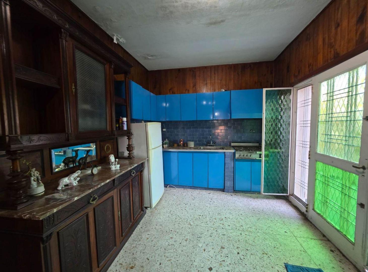 Foto de Venta Casa 3 ambientes con cochera. Quilmes Centro, imagen 3