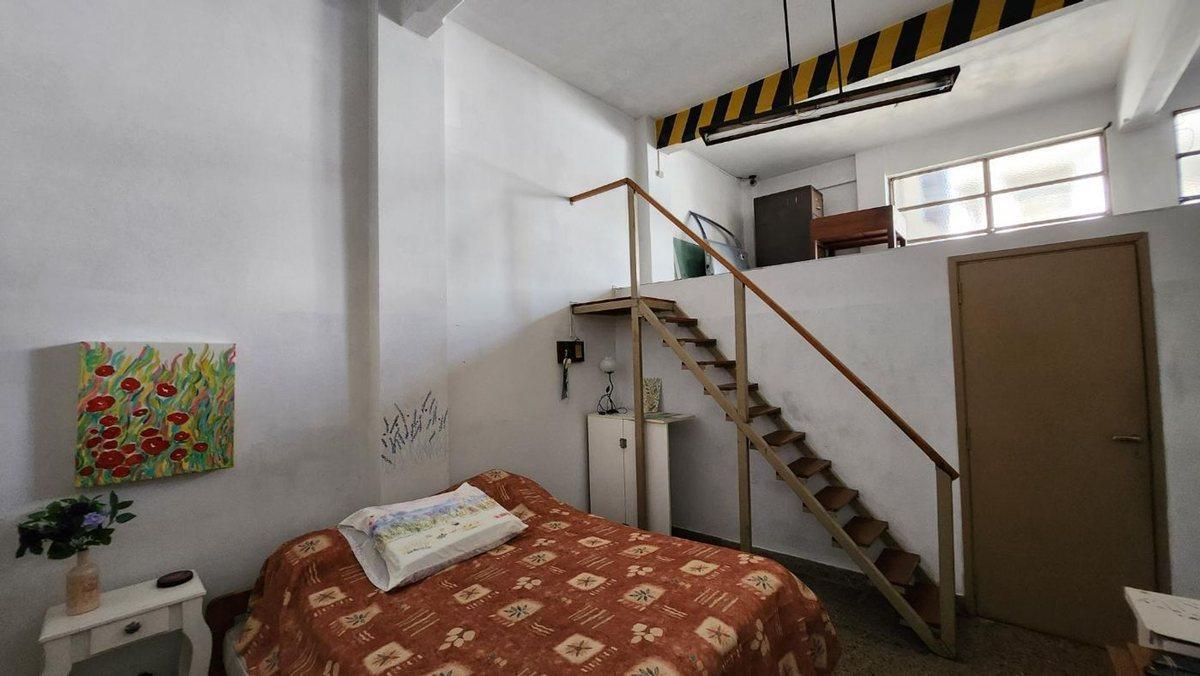 Foto de VENTA CASA MULTIFLIAR COCHERAS DOCK SUD AVELLANEDA, imagen 3