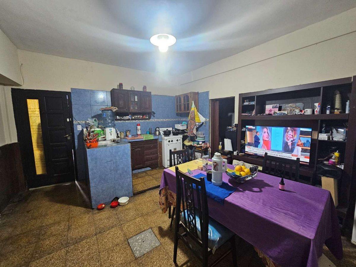 Foto de Venta casa con lote en Florecio Varela, imagen 3
