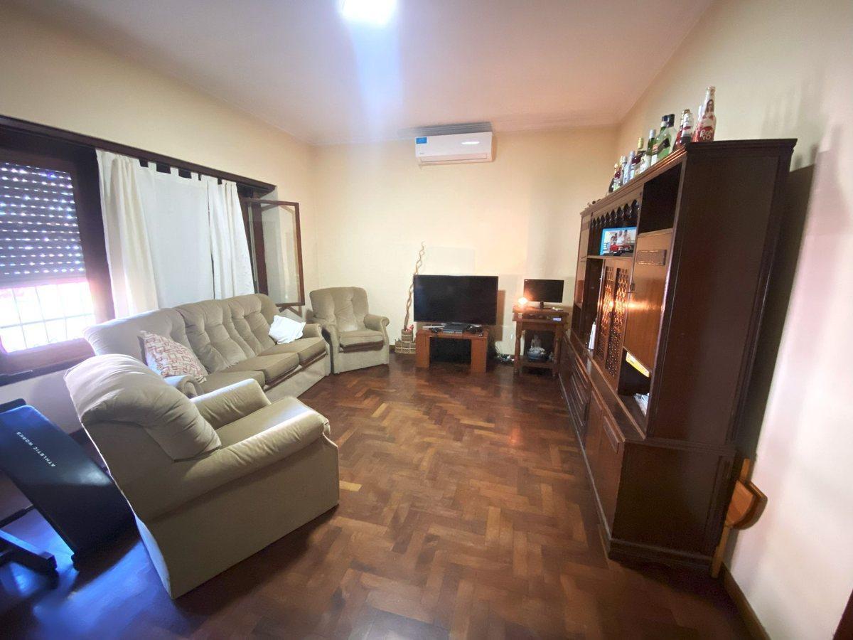 Foto de VENTA CASA 4 AMBIENTES C/COCHERA BERNAL OESTE, imagen 3